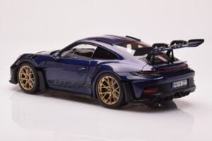 Porsche 911 992 GT3 RS Gentian Blu Metallizzato Norev 1:18 187363 Pressofusione — immagine 7 di 8