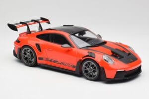 Porsche 911 992 GT3 RS Guards Arancio & Cerchi Argento Minichamps 1:18 911992002 Pressofusione — immagine 4 di 6