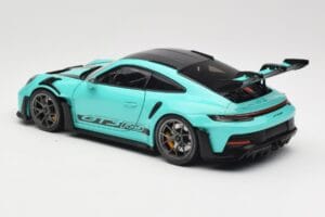 Porsche 911 992 GT3 RS Python Green & Dark Silver Wheels Minichamps 1:18 110062026 Pressofusione — immagine 7 di 8