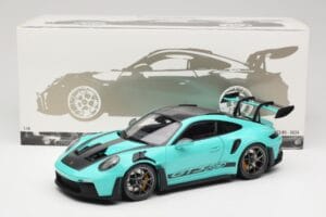 Porsche 911 992 GT3 RS Python Green & Dark Silver Wheels Minichamps 1:18 110062026 Pressofusione — immagine 8 di 8