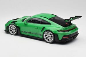 Porsche 911 992 GT3 RS Python Verde & Cerchi Argento & Decor Nero Minichamps 1:18 153062235 Pressofusione — immagine 5 di 6