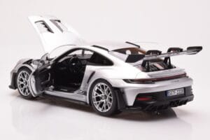 Porsche 911 992 GT3 RS Argento Metallizzato Norev 1:18 187357 Pressofusione — immagine 5 di 8