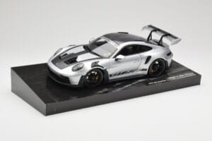 Porsche 911 992 GT3 RS Argento Weissach Package Minichamps 1:18 110062020 Pressofusione — immagine 2 di 8