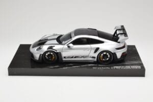 Porsche 911 992 GT3 RS Argento Weissach Package Minichamps 1:18 110062020 Pressofusione