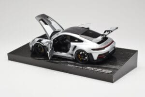 Porsche 911 992 GT3 RS Argento Weissach Package Minichamps 1:18 110062020 Pressofusione — immagine 5 di 8
