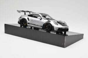 Porsche 911 992 GT3 RS Argento Weissach Package Minichamps 1:18 110062020 Pressofusione — immagine 6 di 8