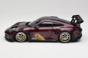 Porsche 911 992 GT3 RS Ultraviolet & Cerchi Argento Minichamps 1:18 110062029 Pressofusione — immagine 4 di 8