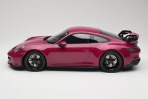 Porsche 911 992 GT3 Ruby Star Neo Red GT Spirit 1:12 GT536 Resina — immagine 3 di 6
