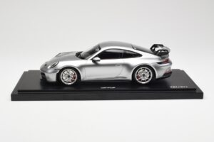Porsche 911 992 GT3 Argento Minichamps 1:18 WAP0211510M004 Resina — immagine 3 di 7