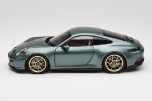 Porsche 911 992 GT3 Touring Package Malachite Green Metallic Norev 1:18 187382 Pressofusione — immagine 4 di 8