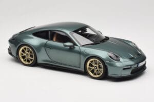Porsche 911 992 GT3 Touring Package Malachite Green Metallic Norev 1:18 187382 Pressofusione — immagine 6 di 8