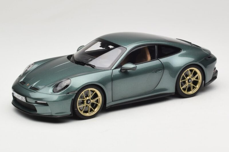 Porsche 911 992 GT3 Touring Package Malachite Green Metallic Norev 1:18 187382 Pressofusione
