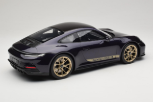 Porsche 911 992 GT3 Touring Viola Metallic GT Spirit 1:12 GT937 Resina — immagine 2 di 6