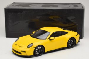 Porsche 911 992 GT3 Touring Giallo Cerchi Neri Minichamps 1:18 117069021 Pressofusione — immagine 6 di 6