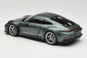 Porsche 911 992 S/T Malachite Green Metallic Norev 1:18 187472 Pressofusione — immagine 7 di 8