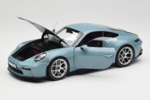 Porsche 911 992 S/T Meissen Blue Norev 1:18 187470 Pressofusione — immagine 2 di 8