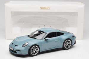 Porsche 911 992 S/T Meissen Blue Norev 1:18 187470 Pressofusione — immagine 8 di 8