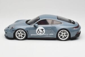 Porsche 911 992 ST Gentian Blue Metallic GT Spirit 1:18 GT491 Resina — immagine 3 di 6
