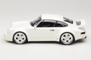 Porsche 911 992 Strosek Giga White GT Spirit 1:18 GT525 Resina — immagine 3 di 6