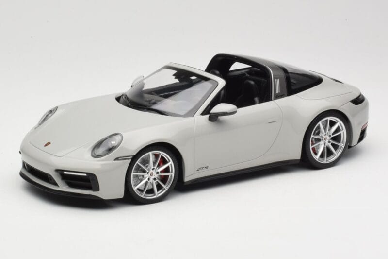Porsche 911 992 Targa 4 GTS Grigio Minichamps 1:18 155061064 Pressofusione