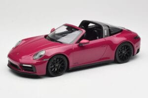 Porsche 911 992 Targa 4 GTS Rubystar Minichamps 1:18 155061066 Pressofusione