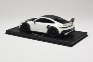 Porsche 911 992 TechArt GTstreet R Bianco Con Cerchi Neri TechArt 1:18 REMC013 Resina — immagine 5 di 6