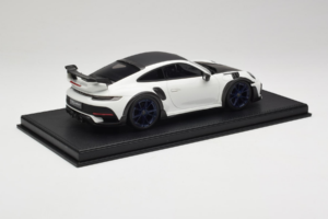Porsche 911 992 TechArt GTstreet R Bianco Con Cerchi Blu TechArt 1:18 REMC014 Resina — immagine 3 di 6