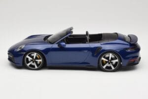 Porsche 911 992 Turbo S Cabriolet Blue Metallic Minichamps 1:18 155069081 Pressofusione — immagine 3 di 6