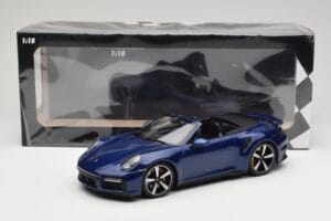Porsche 911 992 Turbo S Cabriolet Blue Metallic Minichamps 1:18 155069081 Pressofusione — immagine 6 di 6
