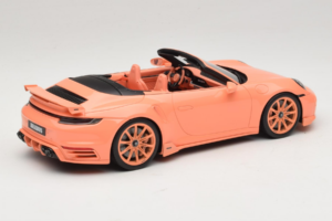 Porsche 911 992 Turbo S Cabriolet Brabus 900 Peetch GT Spirit 1:18 GT564 Resina — immagine 2 di 6
