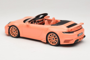 Porsche 911 992 Turbo S Cabriolet Brabus 900 Peetch GT Spirit 1:18 GT564 Resina — immagine 5 di 6