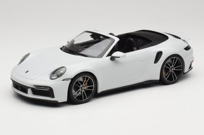Porsche 911 992 Turbo S Cabriolet White Metallic Minichamps 1:18 155069080 Pressofusione