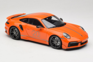 Porsche 911 992 Turbo S Coupe Sport Design Arancione Minichamps 1:18 113069074 Pressofusione — immagine 6 di 8