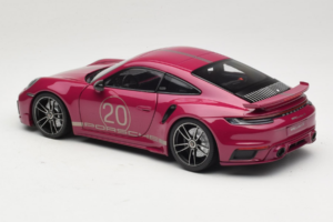 Porsche 911 992 Turbo S Coupe Sport Design Rosso Minichamps 1:18 113069075 Pressofusione — immagine 7 di 8