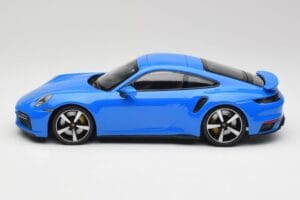 Porsche 911 992 Turbo S Gentian Blu Minichamps 1:18 155069074 Pressofusione — immagine 3 di 6