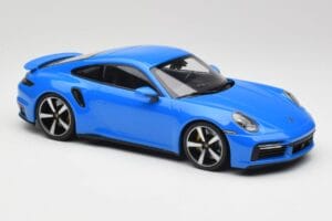Porsche 911 992 Turbo S Gentian Blu Minichamps 1:18 155069074 Pressofusione — immagine 4 di 6