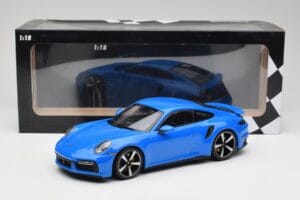 Porsche 911 992 Turbo S Gentian Blu Minichamps 1:18 155069074 Pressofusione — immagine 6 di 6