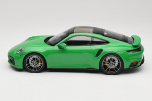 Porsche 911 992 Turbo S Verde Minichamps 1:18 153069077 Pressofusione — immagine 3 di 6
