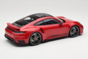 Porsche 911 992 Turbo S Rosso Minichamps 1:18 155069070 Pressofusione — immagine 2 di 6