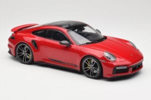Porsche 911 992 Turbo S Rosso Minichamps 1:18 155069070 Pressofusione — immagine 4 di 6