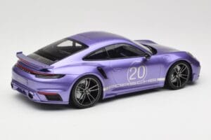 Porsche 911 992 Turbo S Sport Design Package Viola Metallic Minichamps 1:18 155069174 Pressofusione — immagine 2 di 6