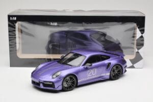 Porsche 911 992 Turbo S Sport Design Package Viola Metallic Minichamps 1:18 155069174 Pressofusione — immagine 6 di 6