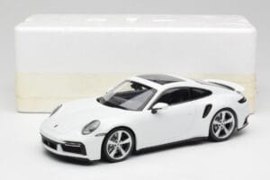 Porsche 911 992 Turbo S Bianco Concept Minichamps 1:18 WAP0211620CNP Pressofusione — immagine 6 di 6