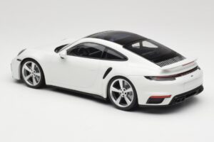 Porsche 911 Turbo S 992 Bianco Minichamps 1:18 WAP0211620RTRB Pressofusione — immagine 5 di 6