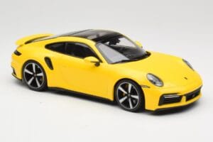 Porsche 911 992 Turbo S Giallo Minichamps 1:18 155069071 Pressofusione — immagine 4 di 6