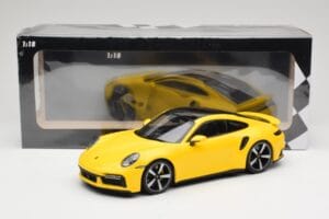 Porsche 911 992 Turbo S Giallo Minichamps 1:18 155069071 Pressofusione — immagine 6 di 6