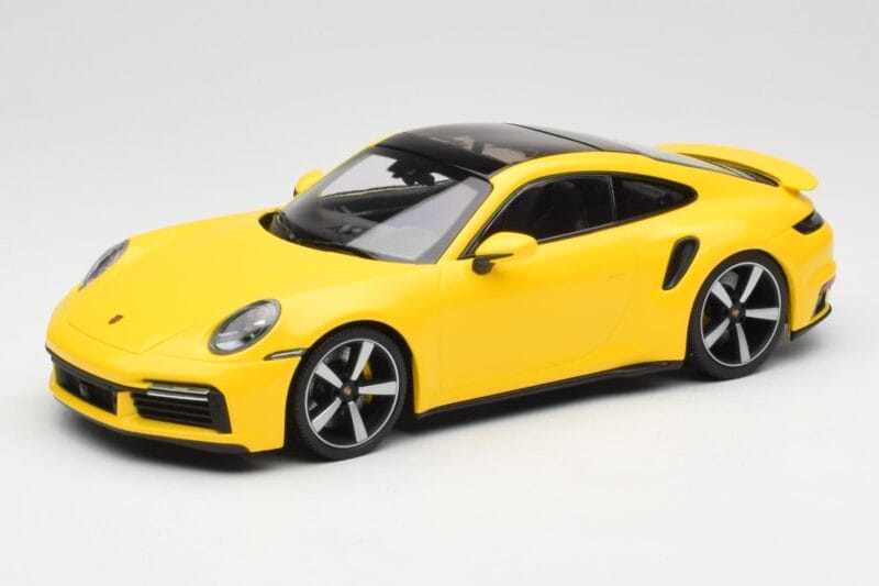 Porsche 911 992 Turbo S Giallo Minichamps 1:18 155069071 Pressofusione