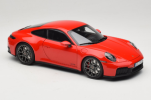 Porsche 911 992.2 Carrera 4 GTS Guards Red Norev 1:18 187171 Pressofusione — immagine 6 di 8