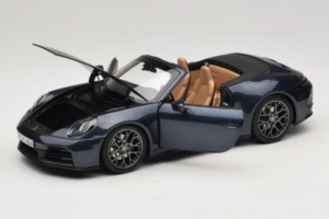 Porsche 911 992.2 Carrera Cabriolet Yachting Blue Norev 1:18 187180 Pressofusione — immagine 2 di 8