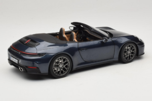 Porsche 911 992.2 Carrera Cabriolet Yachting Blue Norev 1:18 187180 Pressofusione — immagine 3 di 8